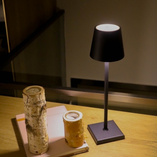 Candeeiro de Mesa Design Moderno